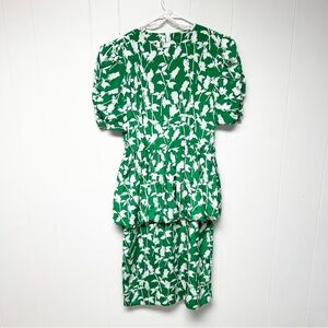 VTG Carbon Green and White Floral Midi Dress Made in the USA Size 8